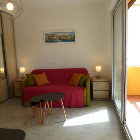 Charmant Studio Climatise Avec Balcon A 50M De La Plage - Le Lavandou Centre-Ville - Fr-1-308-110 Ngoại thất bức ảnh