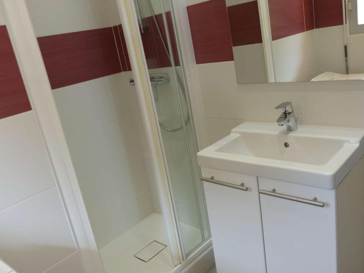 Charmant Studio Climatise Avec Balcon A 50M De La Plage - Le Lavandou Centre-Ville - Fr-1-308-110 Ngoại thất bức ảnh
