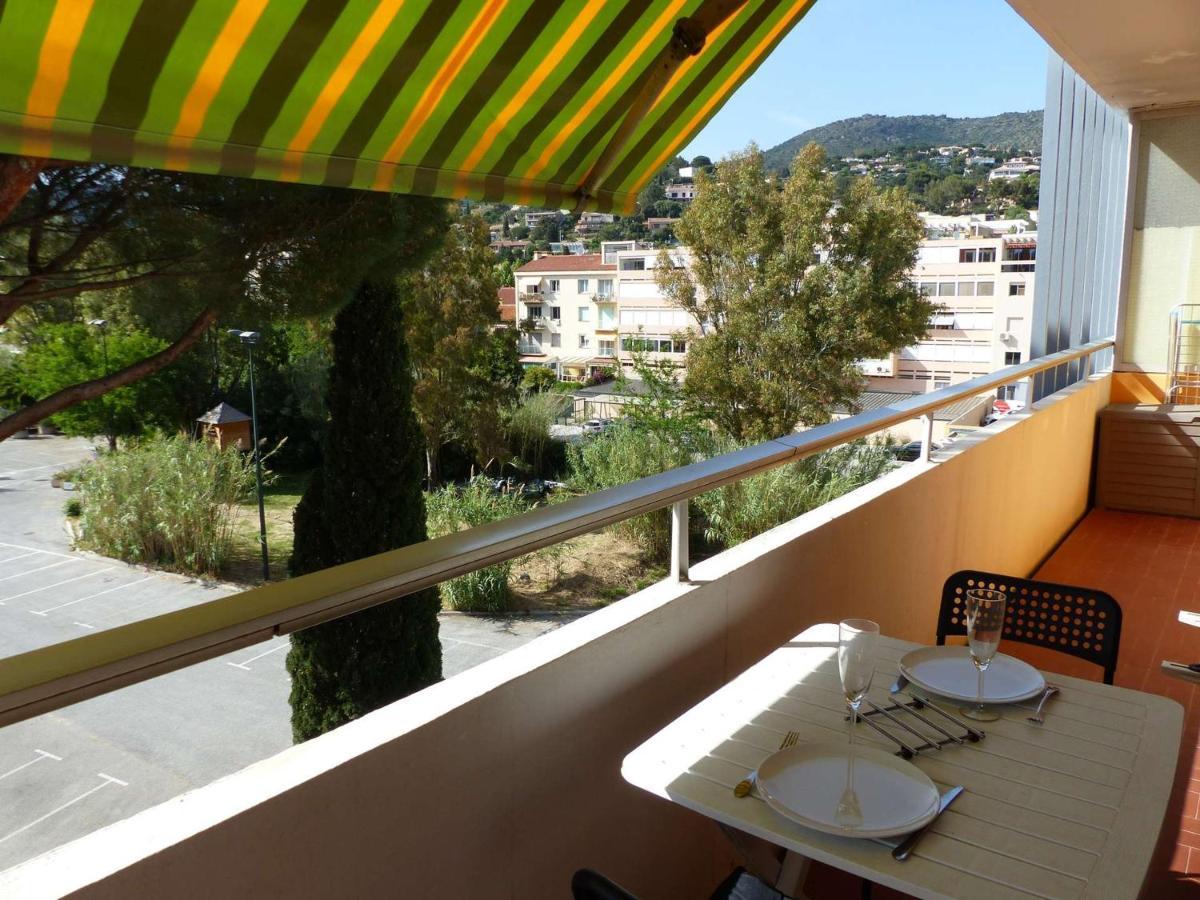 Charmant Studio Climatise Avec Balcon A 50M De La Plage - Le Lavandou Centre-Ville - Fr-1-308-110 Ngoại thất bức ảnh